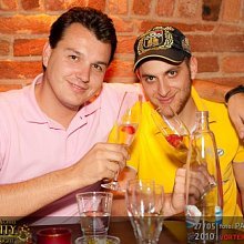 Celebrity Night DJ Lafayette feat. Veuve Clicquot