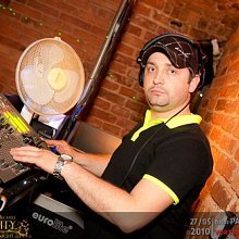 Celebrity Night DJ Lafayette feat. Veuve Clicquot