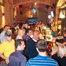 Celebrity Night DJ Lafayette feat. Veuve Clicquot