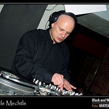 Black and White party