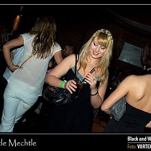 Black and White party