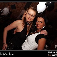 Black and White party