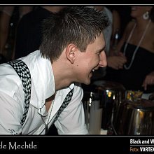 Black and White party