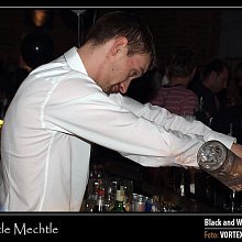 Black and White party