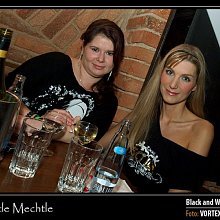 Black and White party