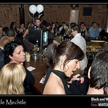 Black and White party