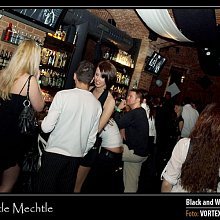 Black and White party