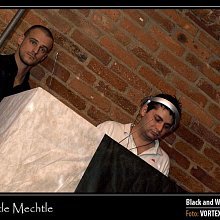 Black and White party