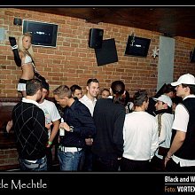 Black and White party