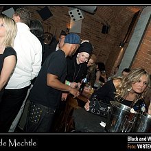 Black and White party